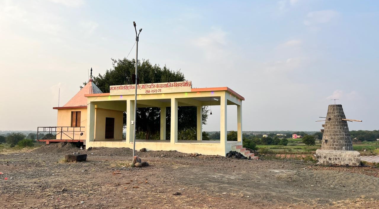 तुळजाभवानी मंदिर
